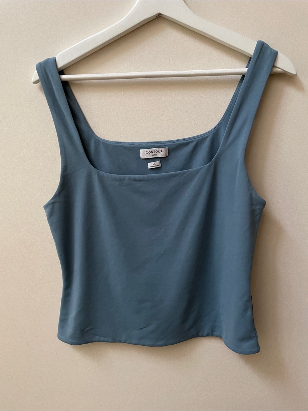 Aritzia Contour Square-Neck Waist Tank